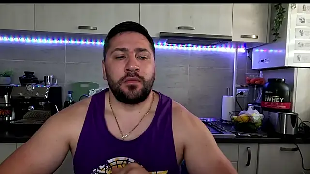 Gold Alpha Boy online show from 06/21/26, 05:21