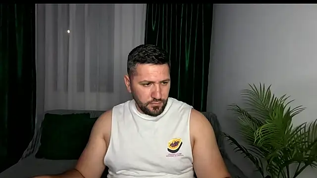 Gold Alpha Boy online show from 06/26/26, 06:56