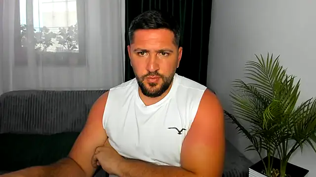 Gold Alpha Boy online show from 07/12/26, 04:42
