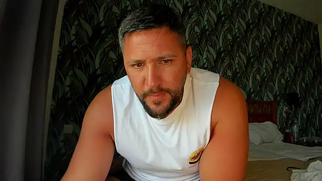 Gold Alpha Boy online show from 07/31/26, 03:33