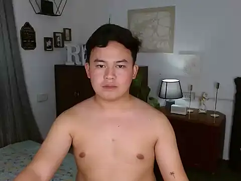 Snapshot of annocentboy chatting on 10/02/25, 03:52 annocentboy online show from 10/02/25, 03:52