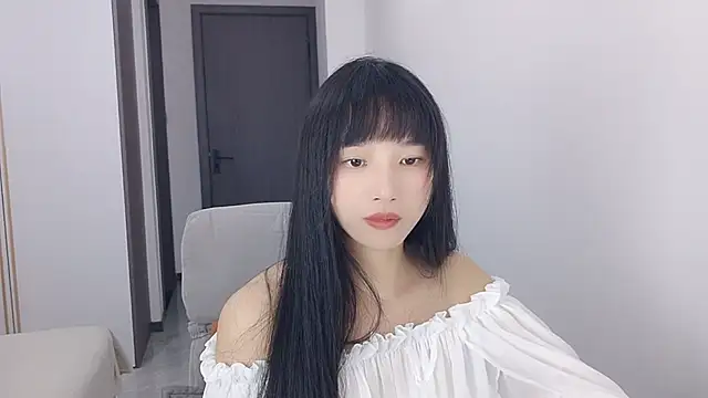 Snapshot of Lisa-3333 chatting on 09/21/25, 02:19 Lisa-3333 online show from 09/21/25, 02:19