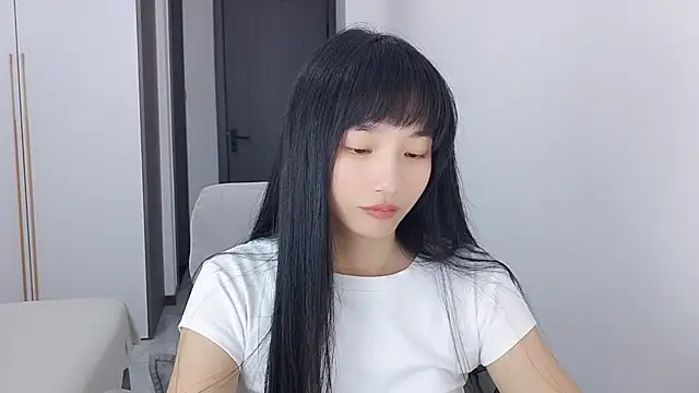 Snapshot of Lisa-3333 chatting on 09/23/25, 02:09 Lisa-3333 online show from 09/23/25, 02:09