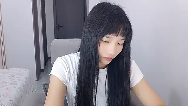 Snapshot of Lisa-3333 chatting on 10/02/25, 01:18 Lisa-3333 online show from 10/02/25, 01:18