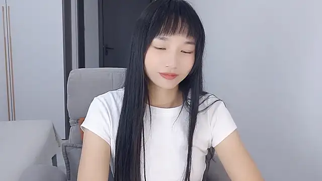 Snapshot of Lisa-3333 chatting on 10/12/25, 01:54 Lisa-3333 online show from 10/12/25, 01:54