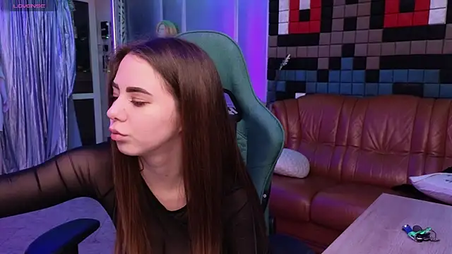 Snapshot of IvoryWood_ chatting on 11/29/25, 11:46 IvoryWood online show from 11/29/25, 11:46