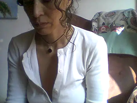 Snapshot of Bebita-zmp chatting on 06/11/26, 05:33 Bebita-zmp online show from 06/11/26, 05:33