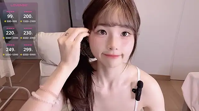 gougou77 online show from 06/07/26, 11:36