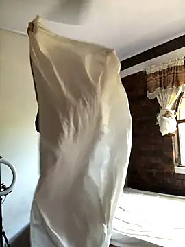 Luxx 14 online show from 10/09/25, 07:23