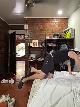 Luxx 14 online show from 12/21/25, 04:36