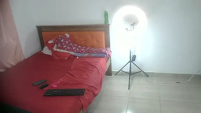 Snapshot of Lawuaifu1 chatting on 11/17/25, 07:30 Lawuaifu1 online show from 11/17/25, 07:30