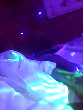 Oaxhot online show from 10/18/25, 07:20