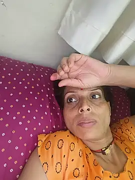 ISHANI-SINGH online show from 06/17/26, 03:24