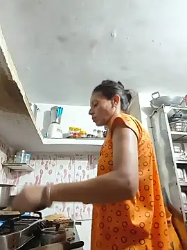 ISHANI-SINGH online show from 07/05/26, 03:02