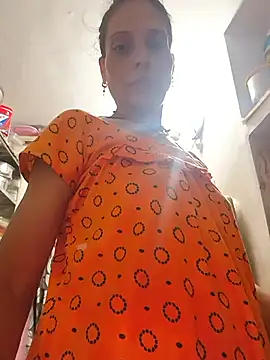 ISHANI-SINGH online show from 07/14/26, 02:05