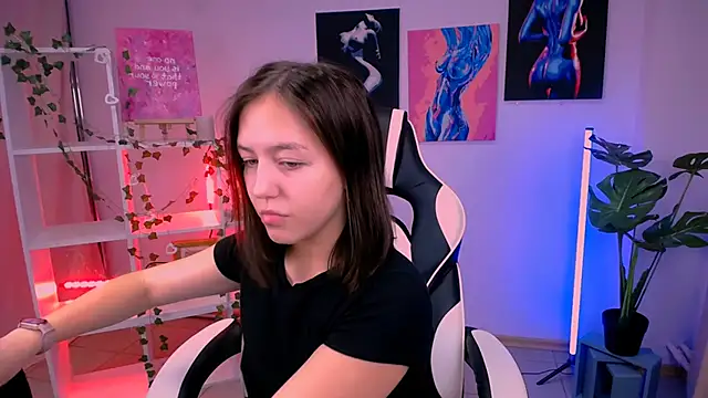 Snapshot of CindySparkl chatting on 10/10/25, 03:05 CindySparkl online show from 10/10/25, 03:05