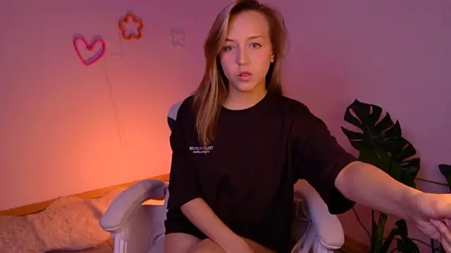 CindySparkl online show from 06/13/26, 04:43