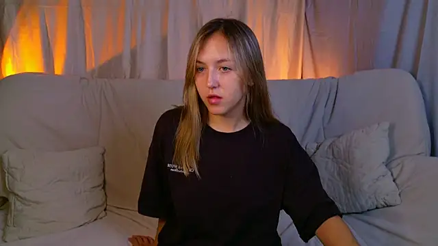 CindySparkl online show from 07/11/26, 04:04