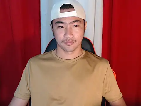 Snapshot of Siege_cum69 chatting on 05/17/26, 07:43 Siege cum69 online show from 05/17/26, 07:43