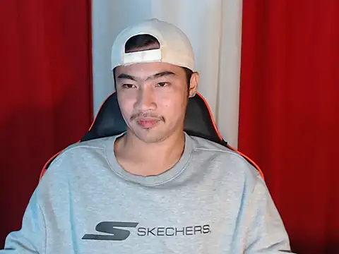 Snapshot of Siege_cum69 chatting on 05/24/26, 04:23 Siege cum69 online show from 05/24/26, 04:23
