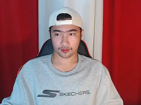 Snapshot of Siege_cum69 chatting on 05/28/26, 05:43 Siege cum69 online show from 05/28/26, 05:43