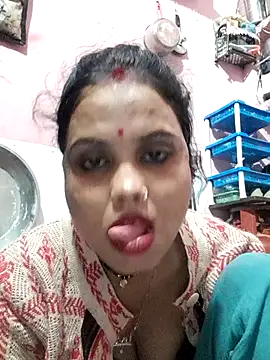 Snapshot of Cut_ragni chatting on 11/19/25, 06:52 Cut ragni online show from 11/19/25, 06:52