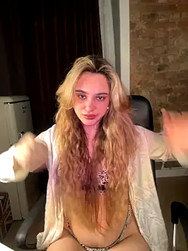 Chloe Ravens online show from 10/07/25, 08:06