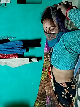 Hot ginny online show from 11/03/25, 10:42