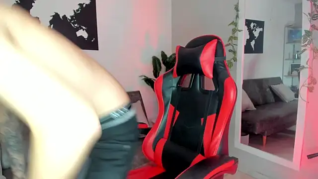 Snapshot of Mathewboy1 chatting on 09/24/25, 02:37 Mathewboy1 online show from 09/24/25, 02:37