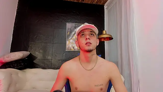 Snapshot of Mathewboy1 chatting on 10/06/25, 11:40 Mathewboy1 online show from 10/06/25, 11:40