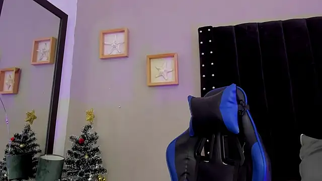 Snapshot of Mathewboy1 chatting on 12/17/25, 07:09 Mathewboy1 online show from 12/17/25, 07:09