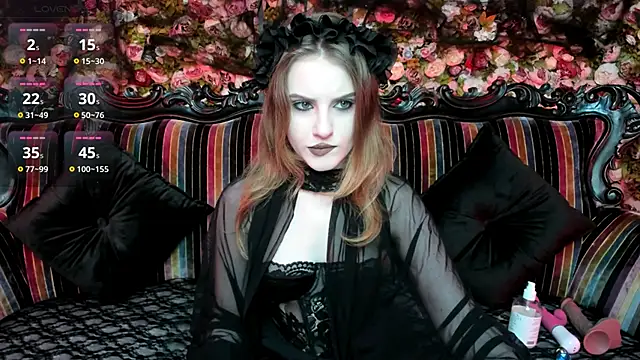 Snapshot of EllieMori chatting on 10/25/25, 08:25 EllieMori online show from 10/25/25, 08:25