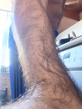 Snapshot of Cruel00 chatting on 09/19/25, 09:11 Cruel00 online show from 09/19/25, 09:11