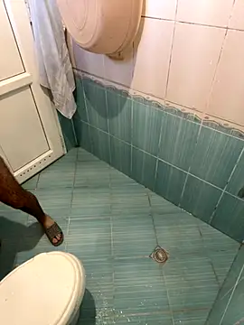 Snapshot of Cruel00 chatting on 11/23/25, 07:41 Cruel00 online show from 11/23/25, 07:41