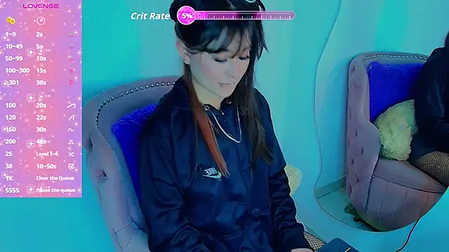 mia ailyn  online show from 11/05/25, 05:51