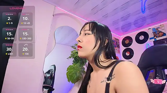 Snapshot of saori_katusmi chatting on 10/28/25, 11:58 saori katusmi online show from 10/28/25, 11:58