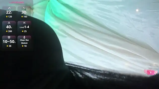 Snapshot of saori_katusmi chatting on 12/01/25, 11:37 saori katusmi online show from 12/01/25, 11:37