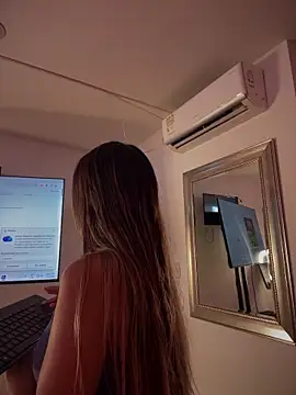 Natalia vidal online show from 12/05/25, 01:42