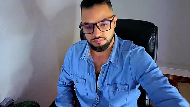 Ernesto-Rodriguez82 online show from 06/17/26, 08:17