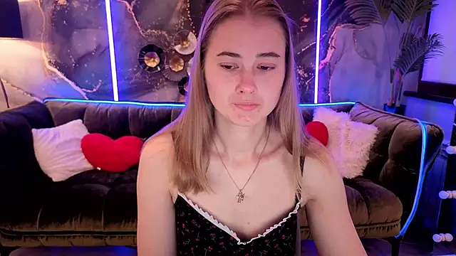 Sun Kitty  online show from 09/27/25, 06:51