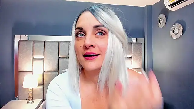 Cata Joness online show from 09/09/25, 04:34