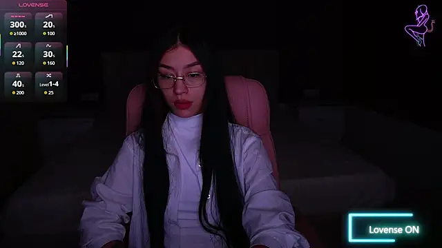 Snapshot of FataleNellie chatting on 12/02/25, 09:43 FataleNellie online show from 12/02/25, 09:43