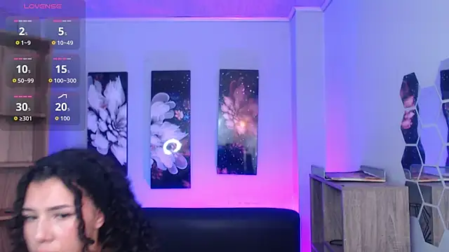 Snapshot of roseefancy chatting on 09/22/25, 10:39 roseefancy online show from 09/22/25, 10:39