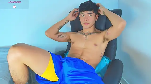 CamiiGuzmanX online show from 08/04/26, 11:07