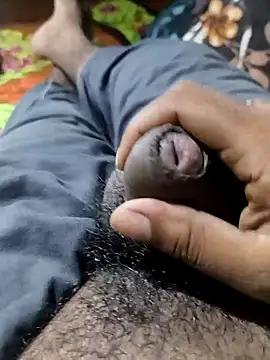 Snapshot of Girls_pussy_rider chatting on 10/03/25, 04:20 Girls pussy rider online show from 10/03/25, 04:20