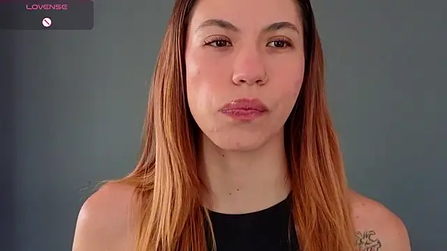 Snapshot of AntonellaaRossii chatting on 12/03/25, 01:09 AntonellaaRossii online show from 12/03/25, 01:09