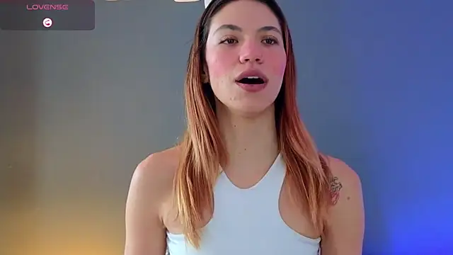 Snapshot of AntonellaaRossii chatting on 12/04/25, 02:04 AntonellaaRossii online show from 12/04/25, 02:04