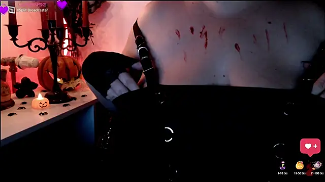 Snapshot of Curvy_Mommy chatting on 10/24/25, 08:49 Curvy Mommy online show from 10/24/25, 08:49