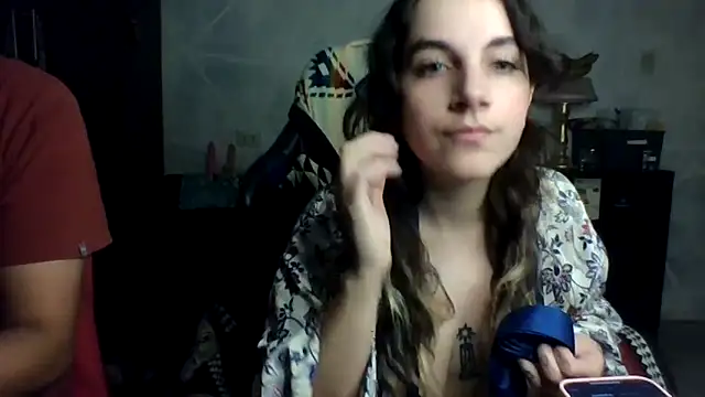 Snapshot of DarthBunny chatting on 09/15/25, 12:21 DarthBunny online show from 09/15/25, 12:21