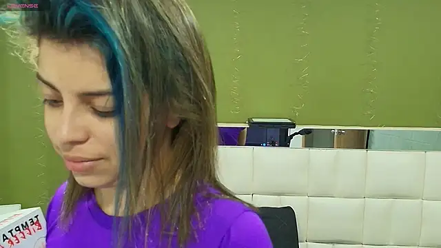 gisell gomez online show from 10/25/25, 11:40